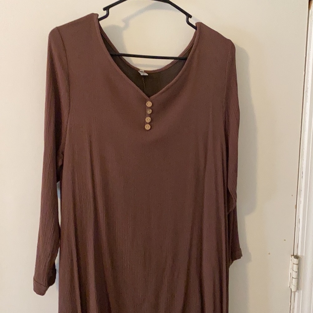 Dress - Picture 2 of 4